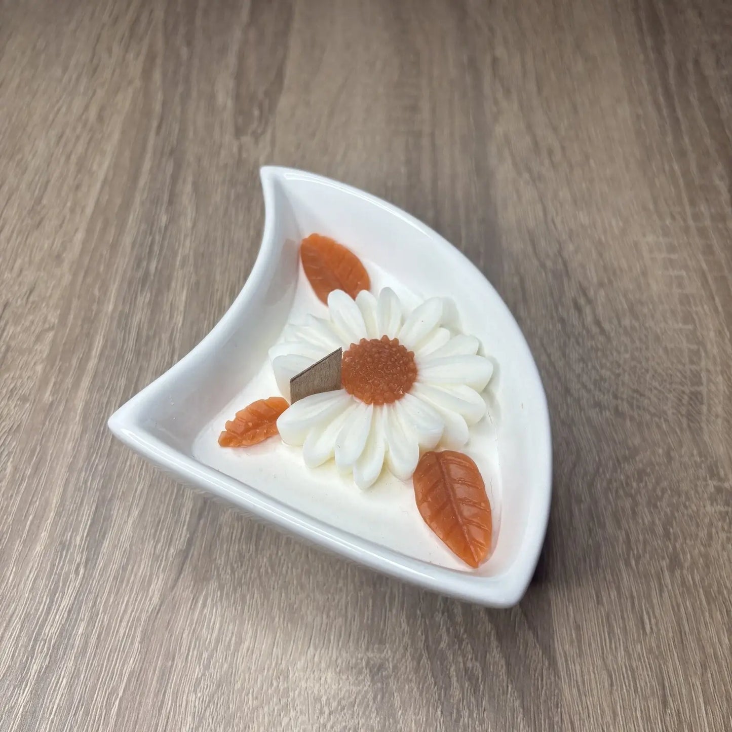 Margaréta – Porcelán Tégelyben Fakanóccal